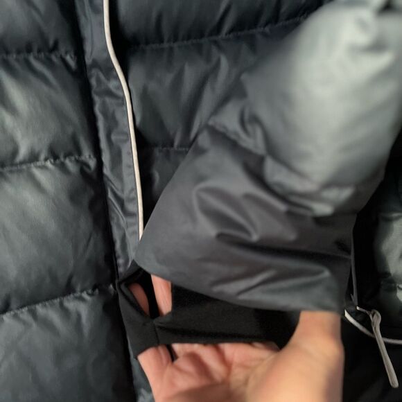 Lole Live Out Loud Every Day black hooded puffer jacket, NWOT, excellent shape,L - Picture 7 of 16